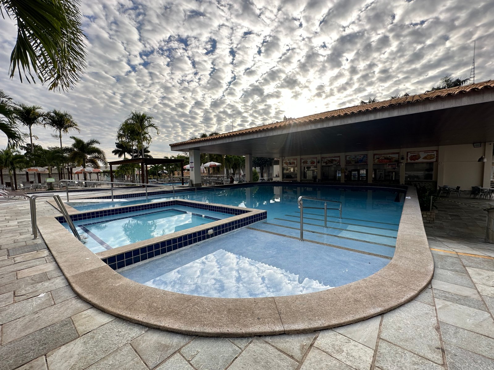 DIROMA RESORT em CALDAS NOVAS - GO – condomínio para aluguel por temporada