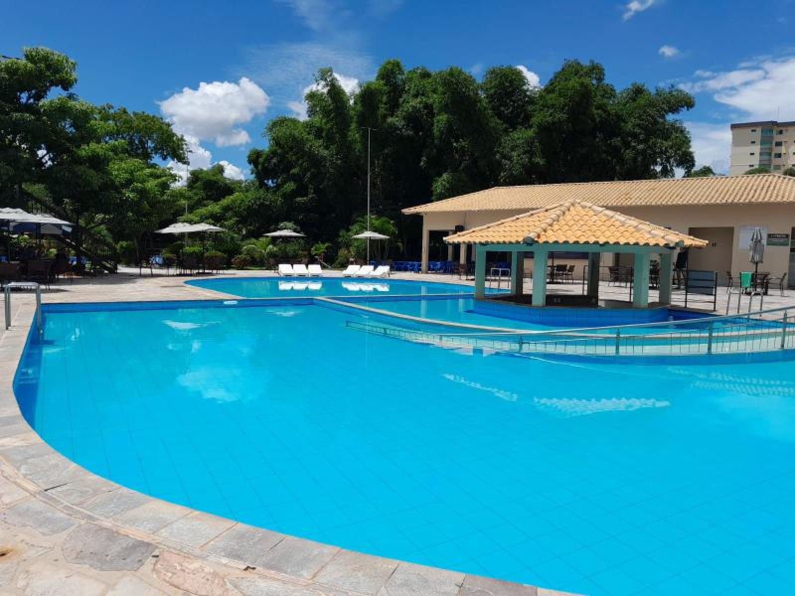 Condomínio GOLDEN DOLPHIN EXPRES em CALDAS NOVAS GO