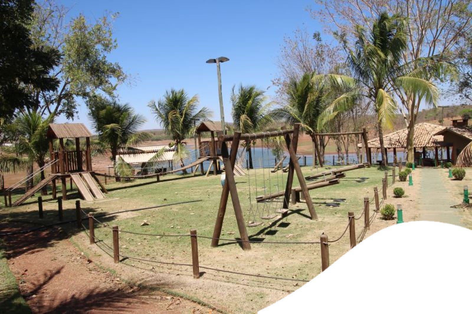 Condomínio PONTAL DO LAGO em  GO